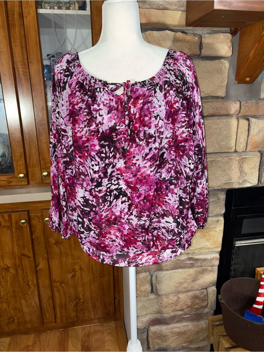 Size medium floral peasant top. Dolman sleeve. Fully lined except sleeves EUC